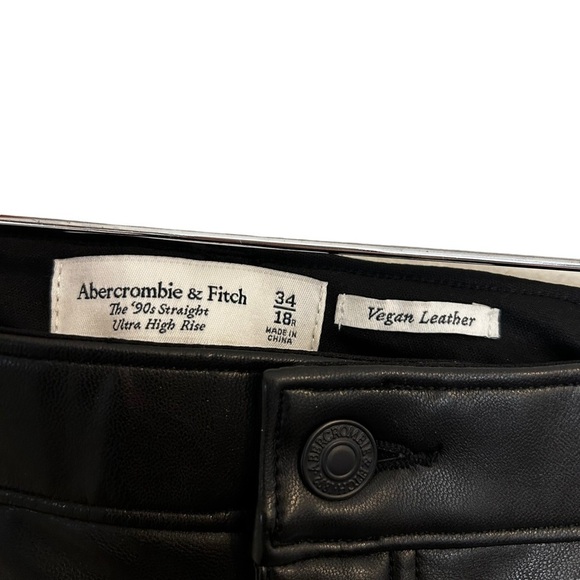 Abercrombie & Fitch Curve Love Vegan Leather Ankle Straight Pant - Picture 11 of 15